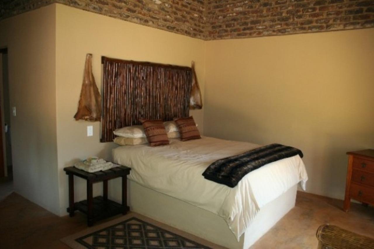 แอฟริกัน แฟลร์ คันทรี ลอดจ์ Bed & Breakfast Piet Retief ภายนอก รูปภาพ